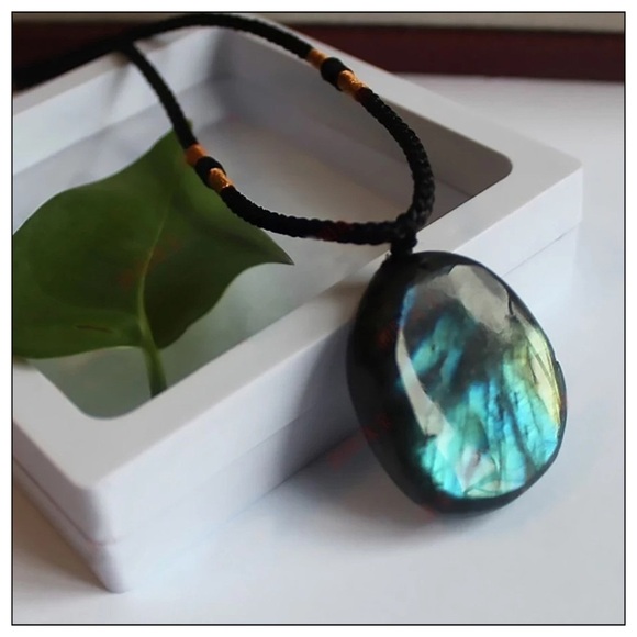 NEW Labradorite Healing Braided Adjustable Necklace - Picture 3 of 6